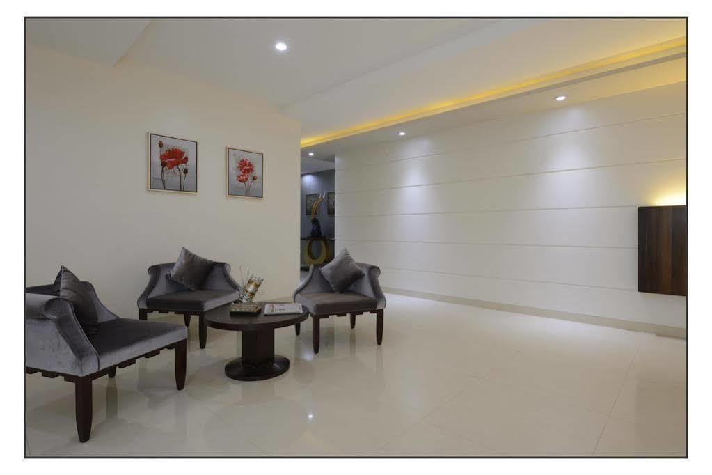 Oyo 710 Hotel Kshitij Pune Exterior photo